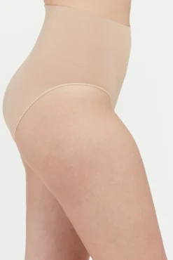 Cuecas modelantes de cintura alta nylon reciclado