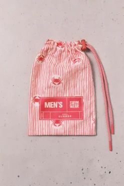Fato de banho de homem estampado riscas e caranguejos