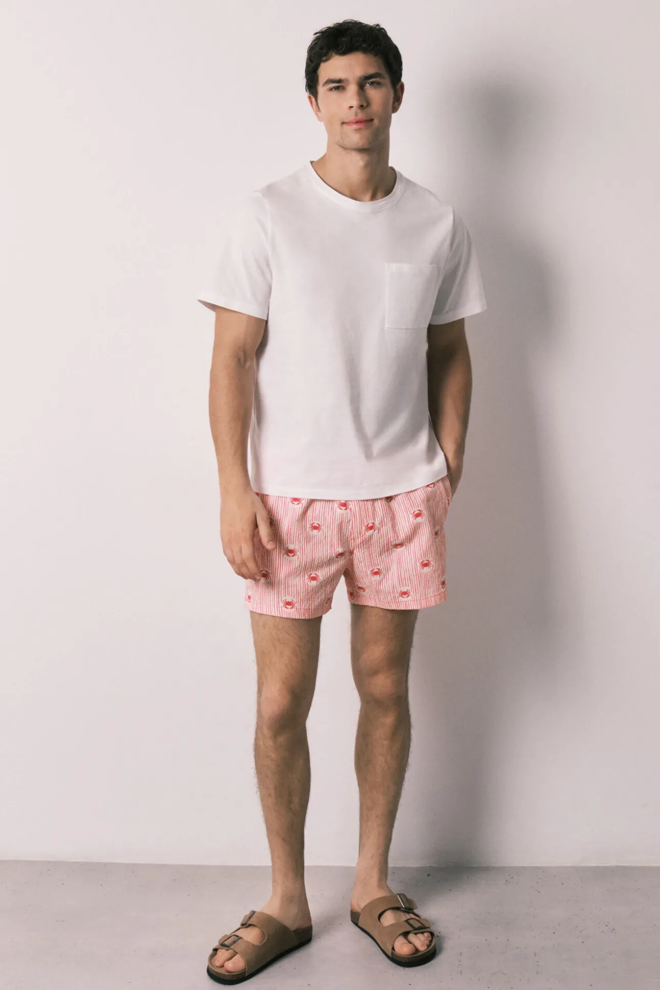 Fato de banho de homem estampado riscas e caranguejos
