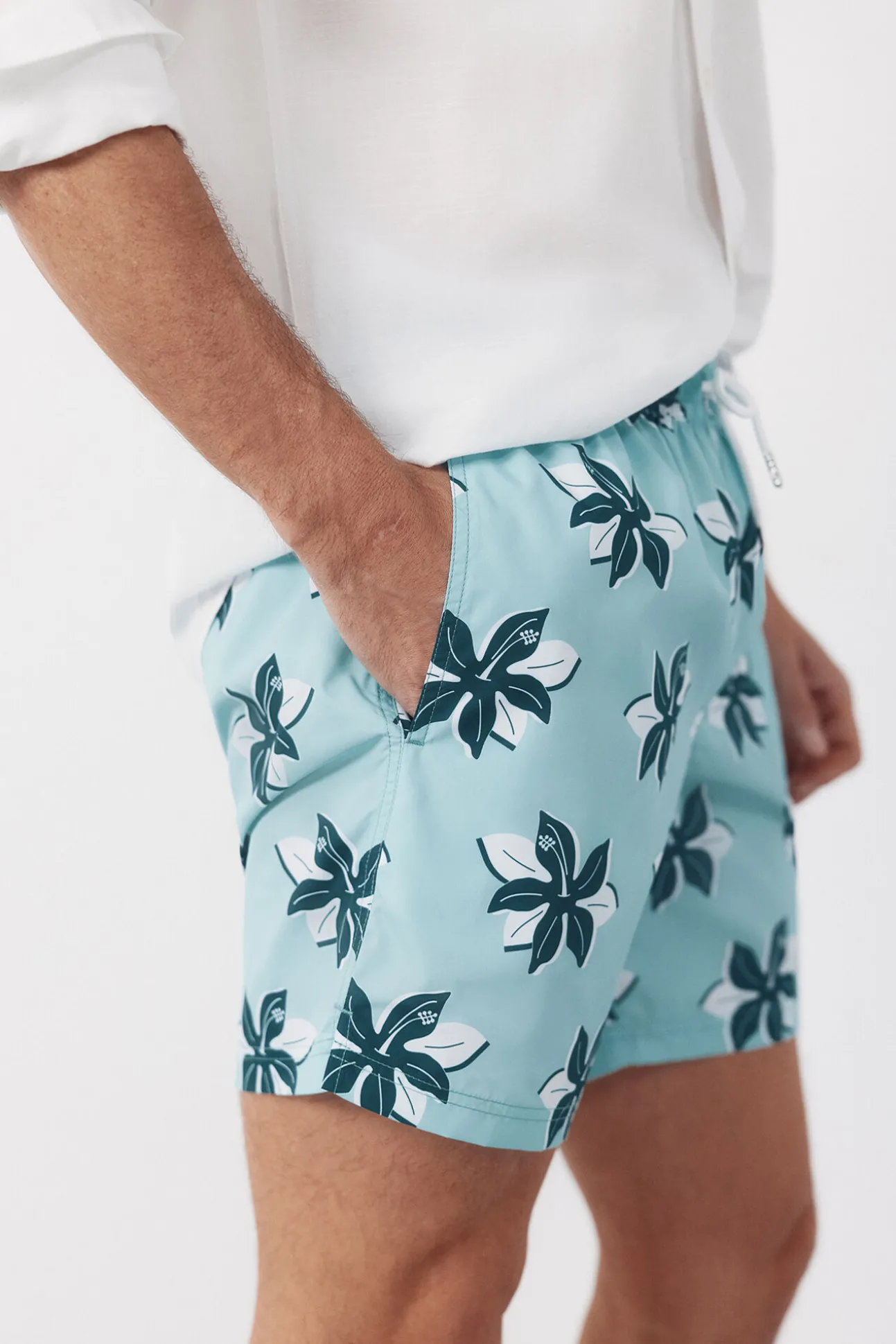 Fato de banho estampado de flores grandes