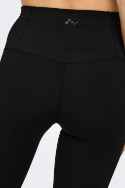 Legging capri cintura alta com bolso B-Dry
