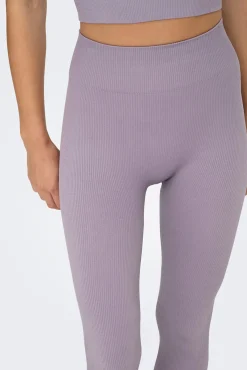 Leggings caneladas sem costura
