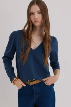 Mabel. T-shirt lavagem desbotada