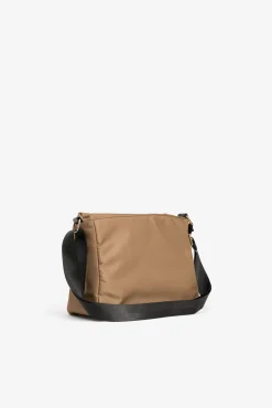 Mala acolchoada com patch de nylon