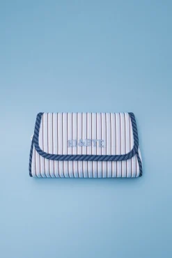 Nécessaire azul com aba e espelho