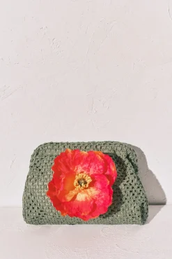 Necessaire grande em ráfia flor