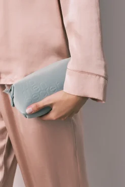 Necessaire pequena com fecho-éclair verde