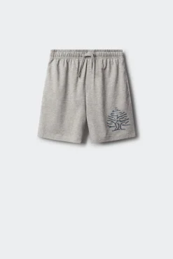 Pijama de criança com árvore