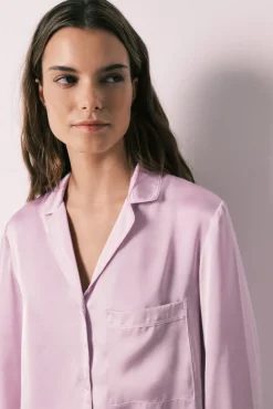 Pijama camiseiro comprido em cetim lilás
