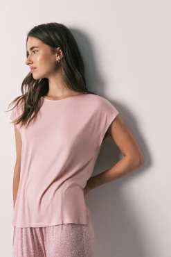 Pijama capri em viscose com estampado animal rosa