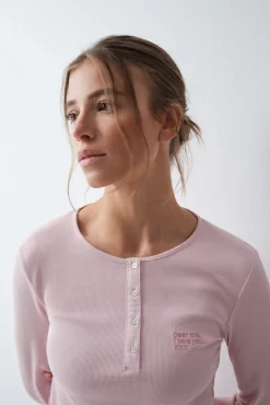 Pijama comprido em algodão estampado floral rosa