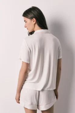Pijama curto camiseiro estampado riscas