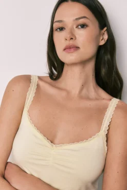 Pijama curto de alças em algodão amarelo