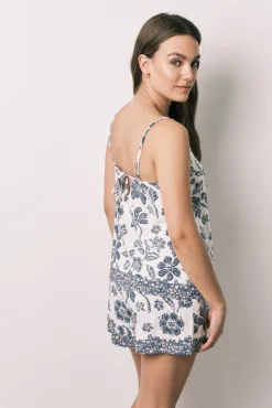 Pijama curto de alças estampado floral