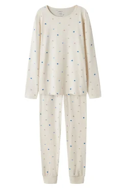 Pijama de menina com corações