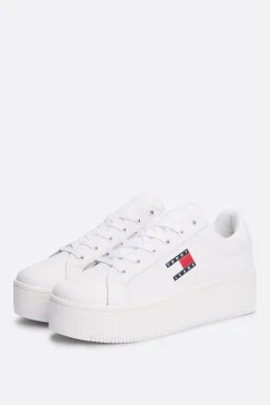 Plataforma feminina Tommy Jeans com bandeira