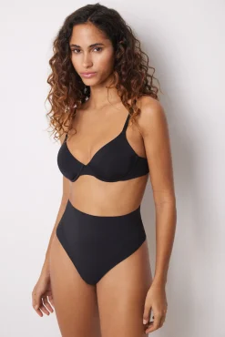 Redutor alto preto e tanga push up