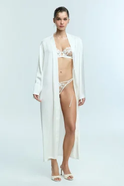 Robe comprida e cinto de cetim noiva