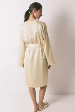 Robe curta cetim amarela