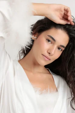 Robe curta plumas marabu luxe noiva