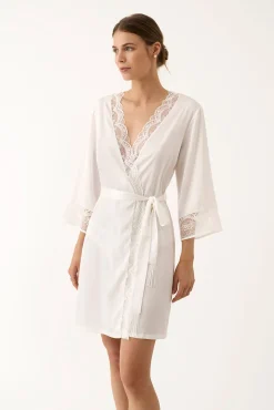 Robe kimono curta de lingerie branca