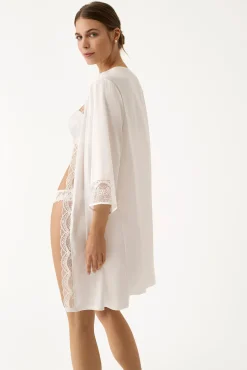 Robe kimono curta de lingerie branca
