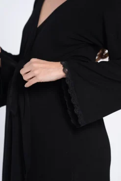 Roupão para grávida com renda na parte inferior