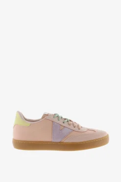 Sapatilhas de nylon e croute