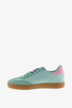 Sapatilhas de nylon e croute