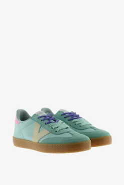 Sapatilhas de nylon e croute