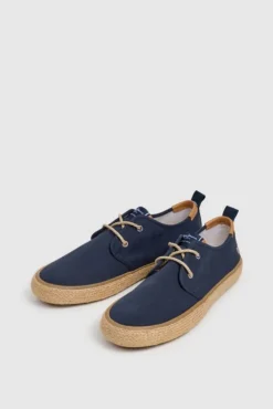Sapatos clássicos de algodão