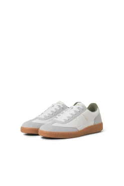 Sapatos de vestir com sola de borracha