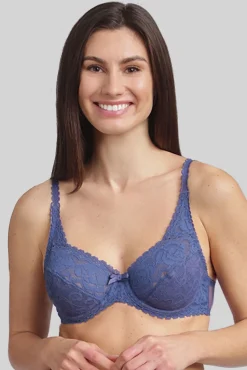 Soutien moldador com aros em renda floral