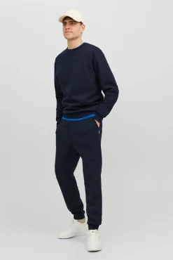 Sweatshirt básico com gola redonda