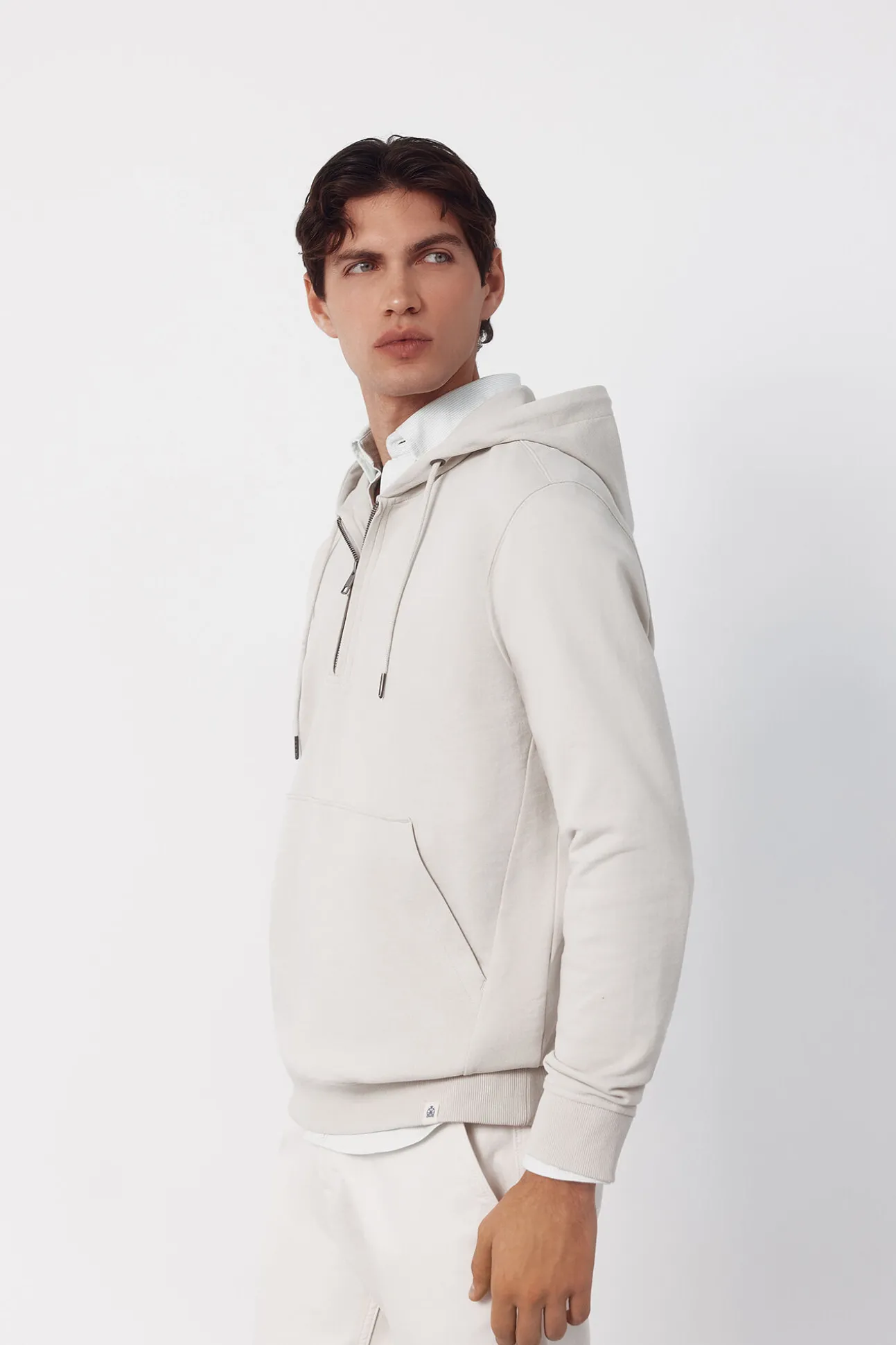 Sweatshirt com capuz