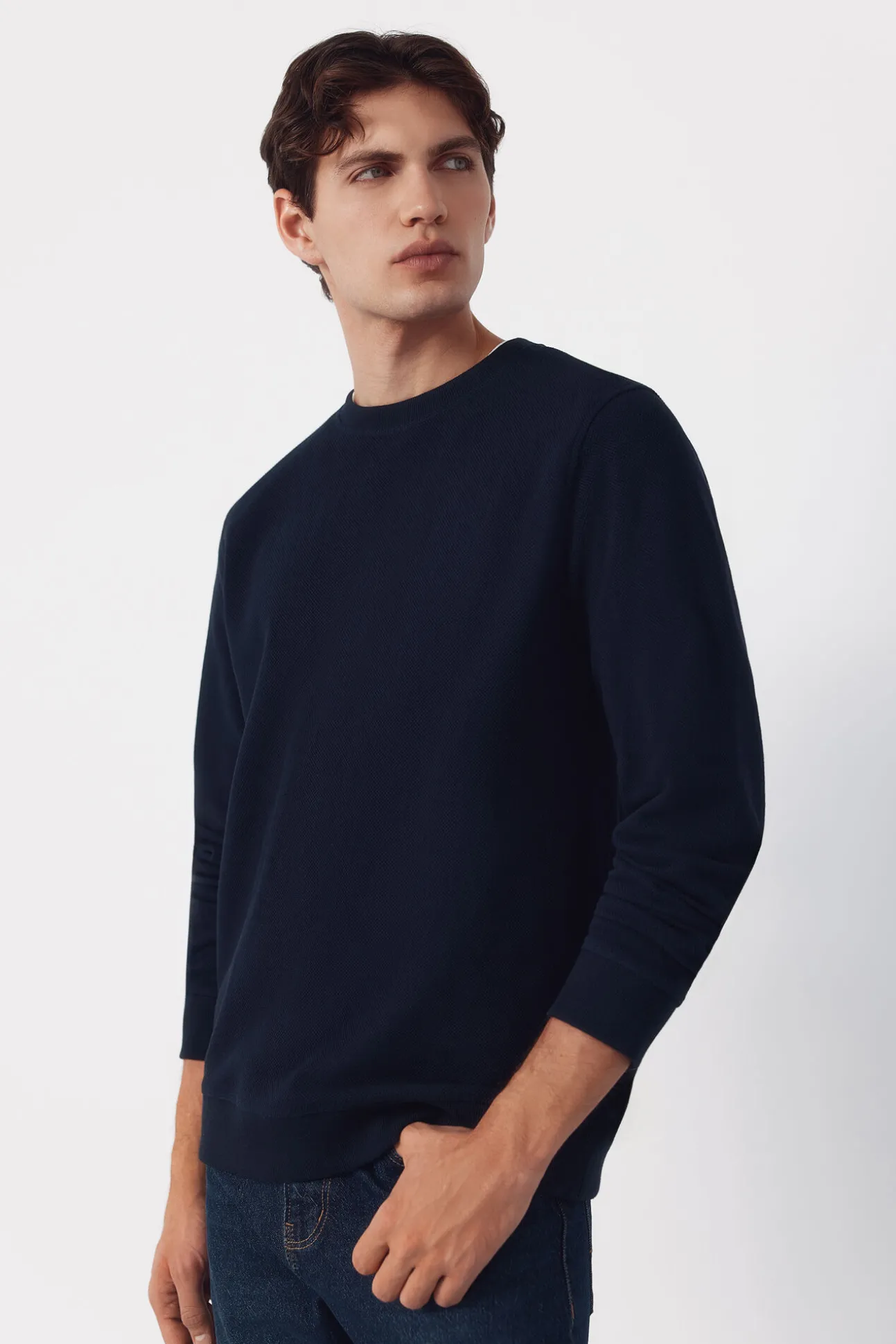 Sweatshirt estruturada com gola caixa