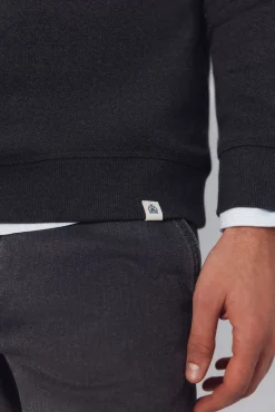 Sweatshirt estruturada com gola caixa