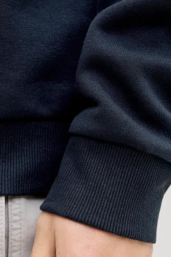 Sweatshirt gola redonda em felpa