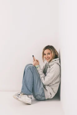 Sweatshirt capuz em felpa de algodão cinzento