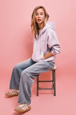 Sweatshirt com fecho-éclair e capuz lilás