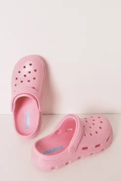 Tamanco de borracha plataforma rosa brilhante