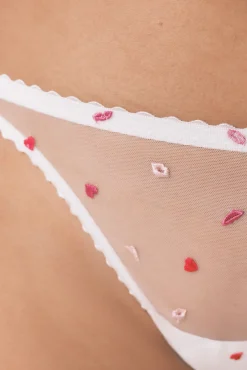 Tanga bordada em tule branca