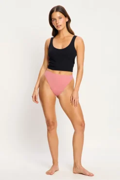 Tanga menstrual sem costura fluxo moderado rosa