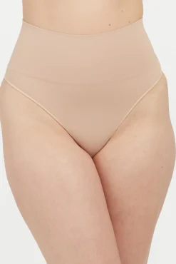 Tanga modelante de cintura alta nylon reciclado