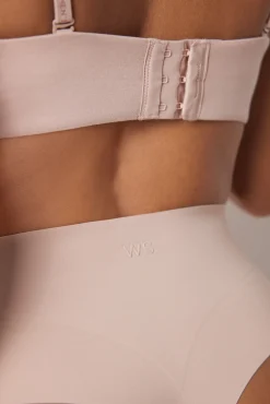 Tanga nude de alta redução e push-up