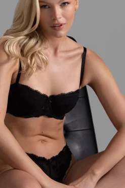 Tanga perfeita em renda