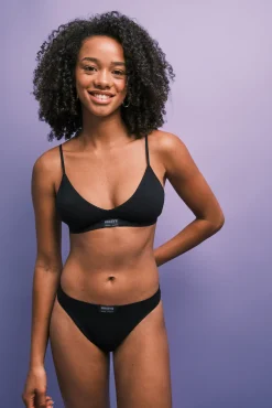 Tanga seamless canelado logo preto