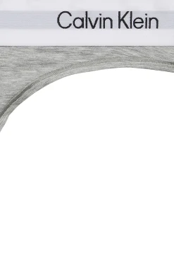 Tanga simples feminina