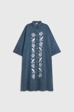 Túnica camiseira comprida em algodão bordado