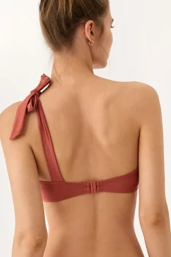 Top biquíni bandeau assimétrico com aros